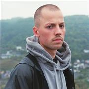 Erleben Sie erfolgreiches Lernen mit einem freundlichen Englischlehrer